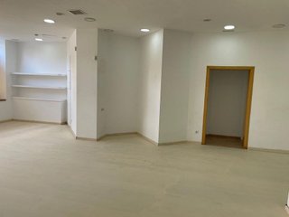 Local comercial en venta en Instituts - Universitat en Lleida