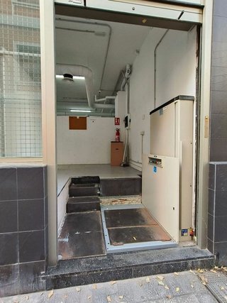 Local comercial en alquiler en Santa Catalina - Canteras en Palmas de Gran Canaria(Las)