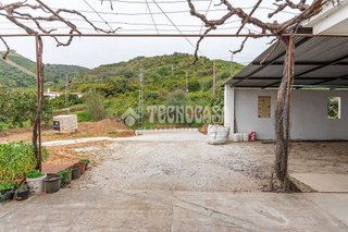 Chalet en venta en Cútar