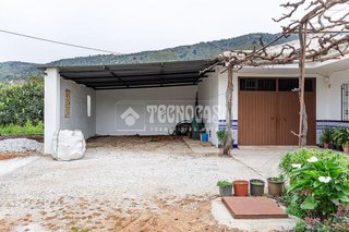 Chalet en venta en Cútar