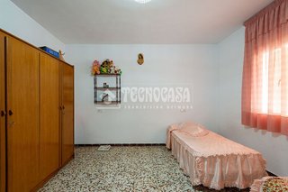 Chalet en venta en Cútar