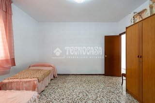 Chalet en venta en Cútar
