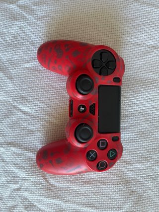 PS4 + 2 mandos + 2 juegos