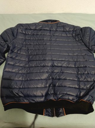 Cazadora acolchada hombre azul y marrón