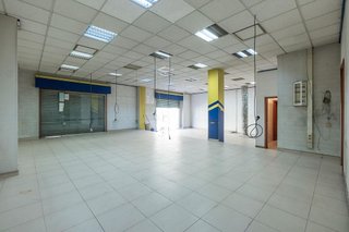 Local comercial en venta en Creu de la Mà - Rally sud en Figueres