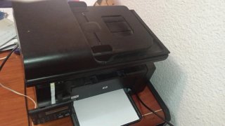 HP LaserJet MFC 1212nf Impresora Multifunción