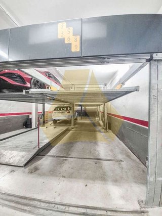 Garaje en venta en Alfalfa en Sevilla
