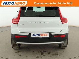 Volvo XC40 2.0 B3 Mild-Hybrid Core 2WD