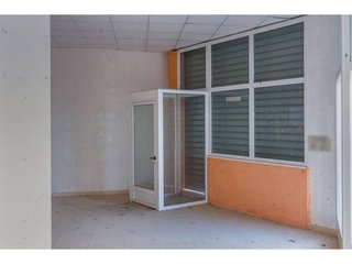 Local comercial en venta en Caudete
