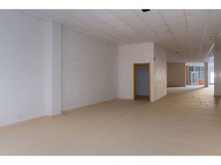 Local comercial en venta en Caudete
