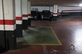 Garaje en venta en La Salut - Lloreda en Badalona