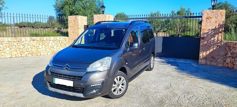 Citroën Berlingo Multispace 1.2 PureTech S&S 20 Aniversario 2017, foto 28