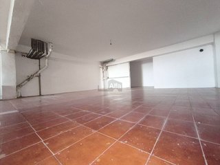 Local comercial en venta en Numancia - San Fernando en Santander