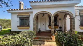 Chalet en venta en Palomares del Río