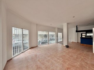 Local comercial en venta en Playa del Cura en Torrevieja