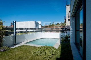 Casa pareada en venta en Alcabre - Navia - Comesaña en Vigo