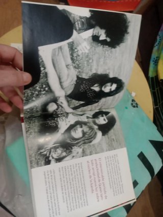 Queen - A Night At The Opera