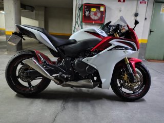 Honda CBR 600f 2012. 60.000km