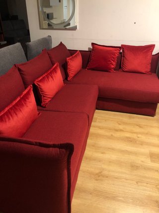 450 Divaniin svendita dal magazzino Nuovi