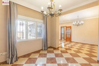 Chalet en venta en Cervantes en Granada