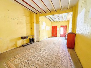 Casa adosada en venta en Yecla