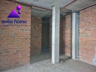 Local comercial en venta en Universidad en Ávila