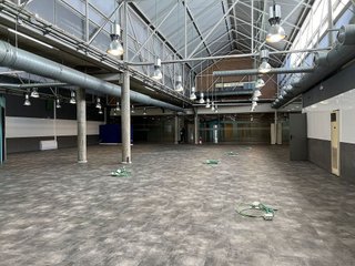 Oficina en alquiler en Tres Olivos - Valverde en Madrid