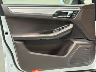 Porsche Macan Turbo 2015