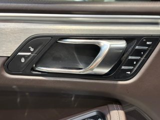 Porsche Macan Turbo 2015