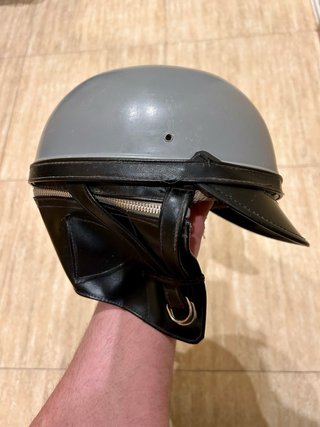 Casco moto antiguo gris