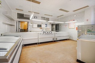 Local comercial en venta en San Pedro de Alcántara pueblo en Marbella