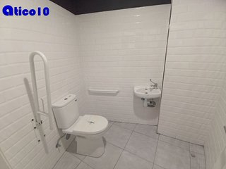 Local comercial en venta en Vallobín - La Florida en Oviedo