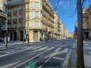 Local comercial en venta en Centro en San Sebastián-Donostia