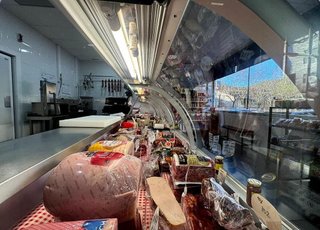 Local comercial en venta en Corrales de Buelna (Los)
