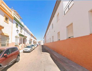 Casa adosada en venta en Utrera