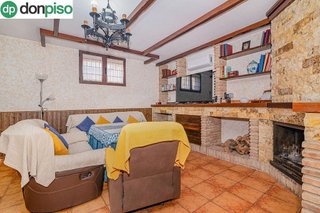 Casa adosada en venta en Zubia (La)