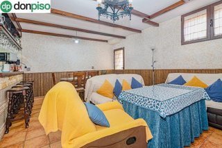 Casa adosada en venta en Zubia (La)