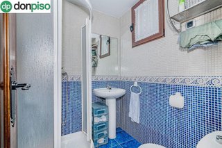 Casa adosada en venta en Zubia (La)