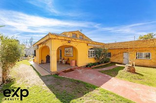 Chalet en venta en Entrepinos en Eliana (l´)
