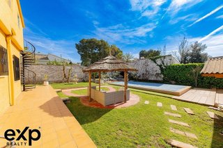 Chalet en venta en Entrepinos en Eliana (l´)