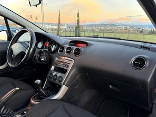 Peugeot 308 2011