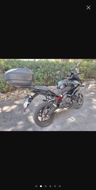 Kawasaki Versys 650 Negra
