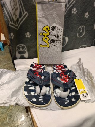 Sandalias Lois Azul y Rojo de la talla 39