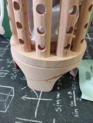 Juego de mesa de madera tipo Kerplunk
