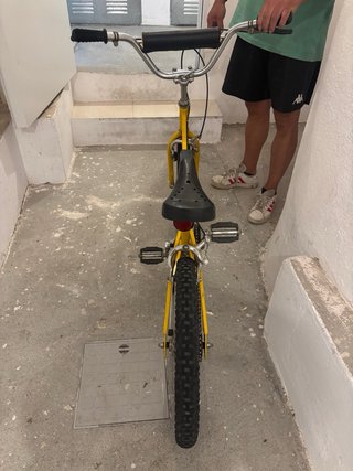 derbi BMX clásica cuadro plano amarilla