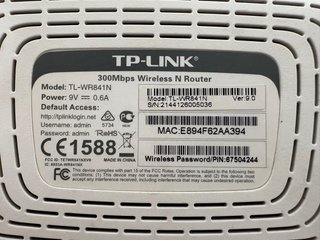 Router TP-Link WR841N