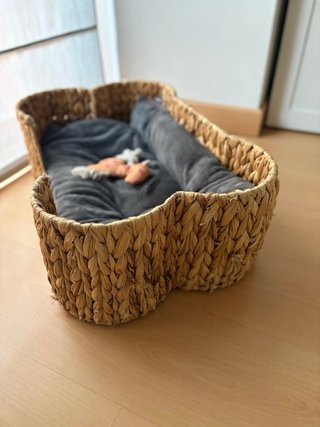 Letto per cani intrecciato