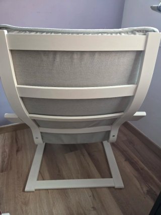 Mecedora Poang Ikea de madera blanca
