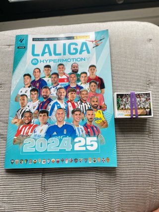 Álbum y cromos LaLiga Hypermotion 2024/25
