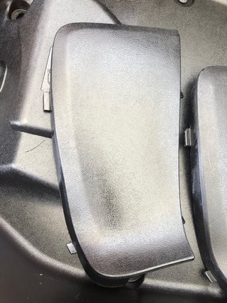 Tapa Batería Yamaha Xmax Escudo